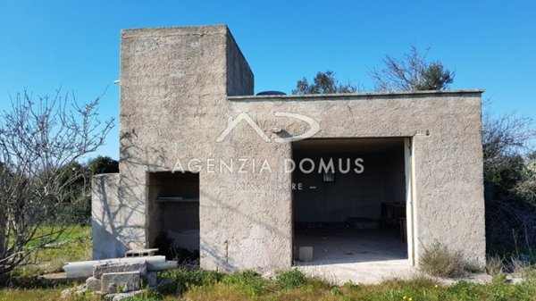 casa indipendente in vendita ad Alliste in zona Capilungo