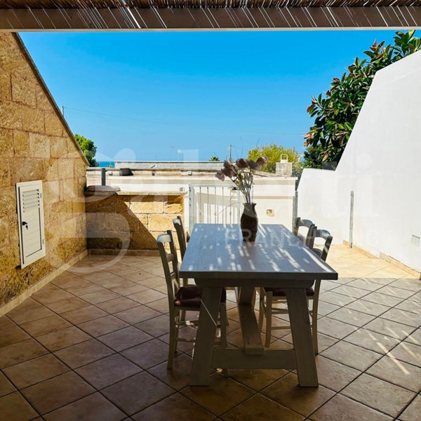 casa indipendente in vendita ad Alliste in zona Capilungo