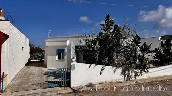 casa indipendente in vendita ad Alliste in zona Capilungo