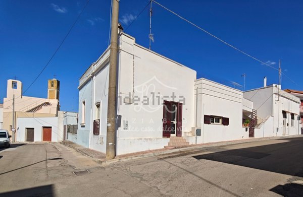 casa indipendente in vendita ad Alliste in zona Felline