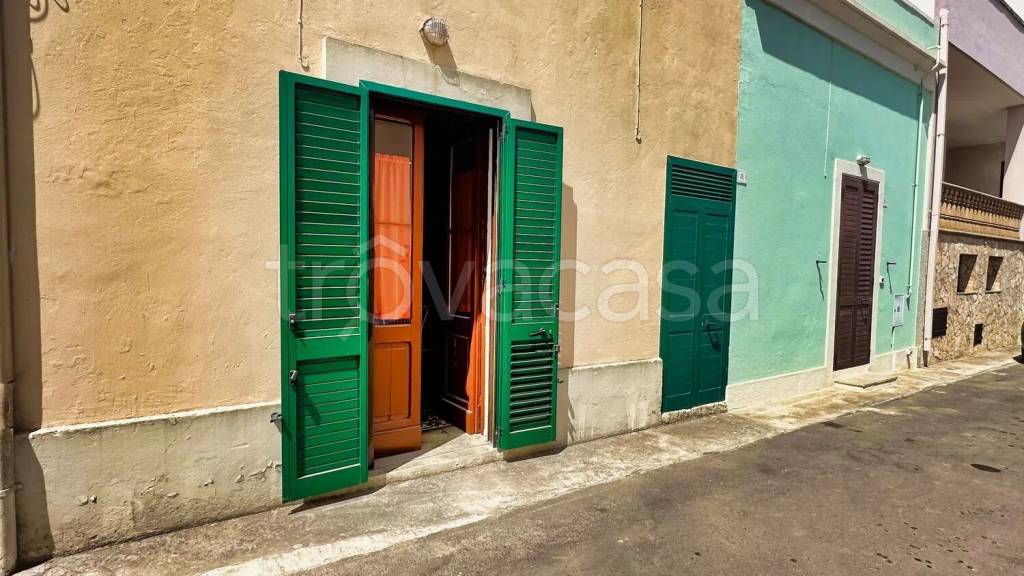 casa indipendente in vendita ad Andrano