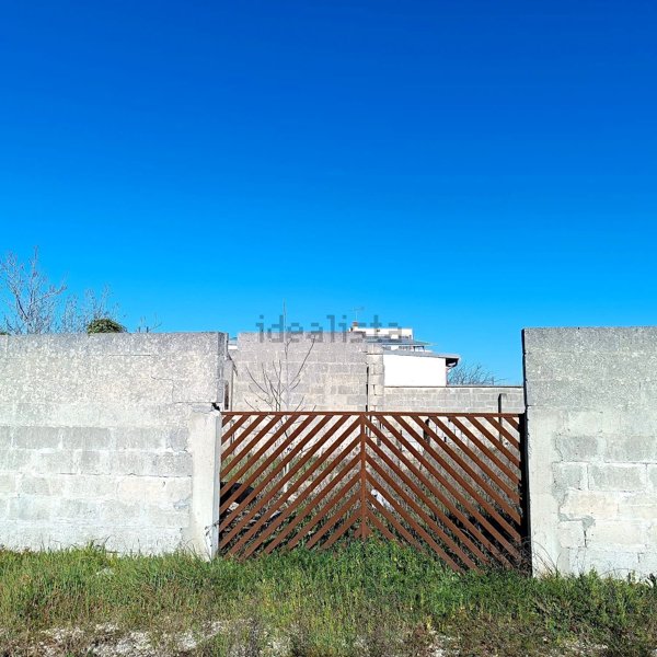 terreno edificabile in vendita ad Andrano