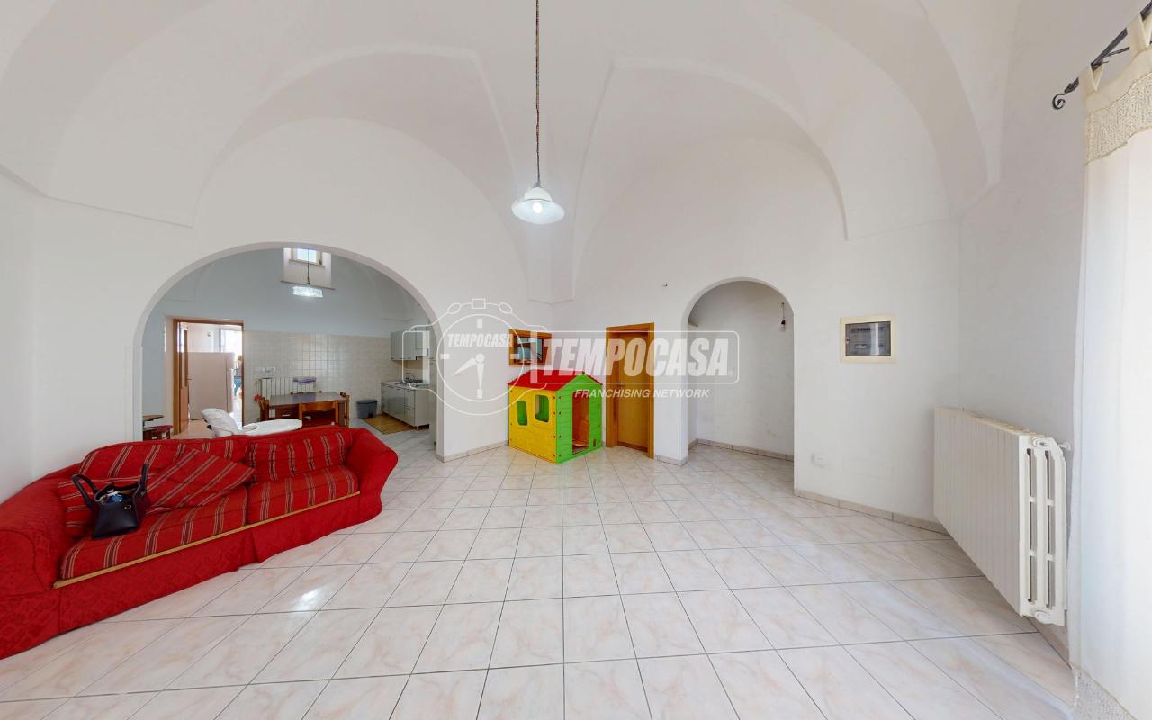 casa indipendente in vendita ad Andrano in zona Marina di Andrano