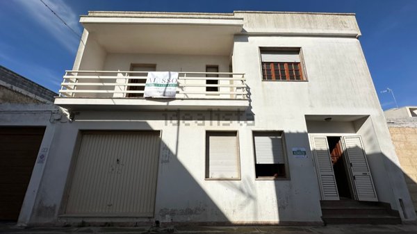 casa indipendente in vendita ad Andrano