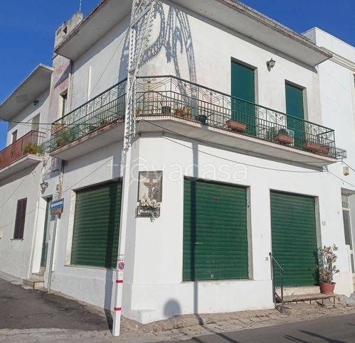 casa indipendente in vendita ad Andrano in zona Marina di Andrano