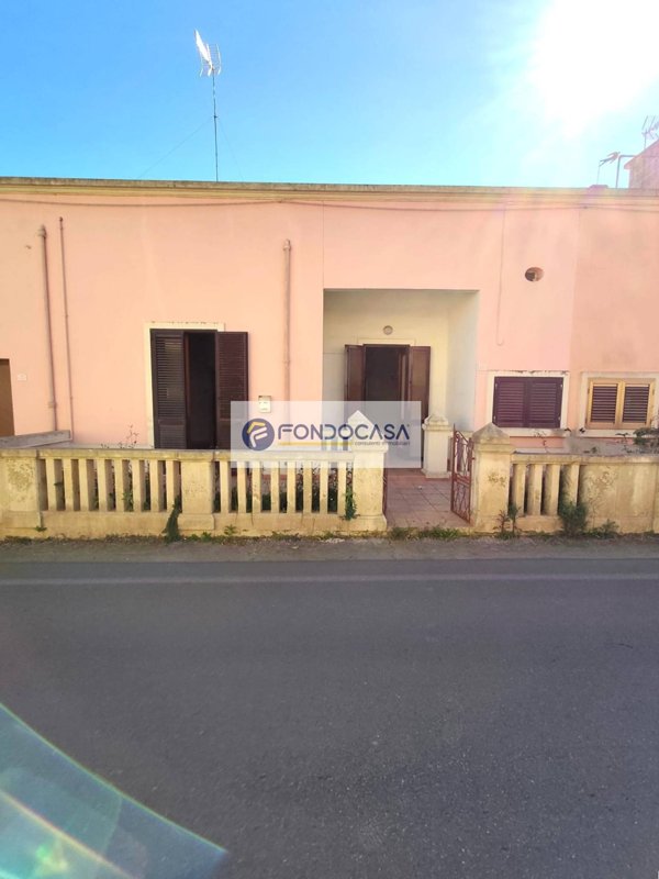 casa indipendente in vendita ad Andrano