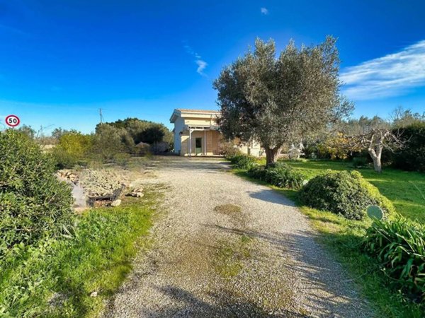 casa indipendente in vendita ad Andrano