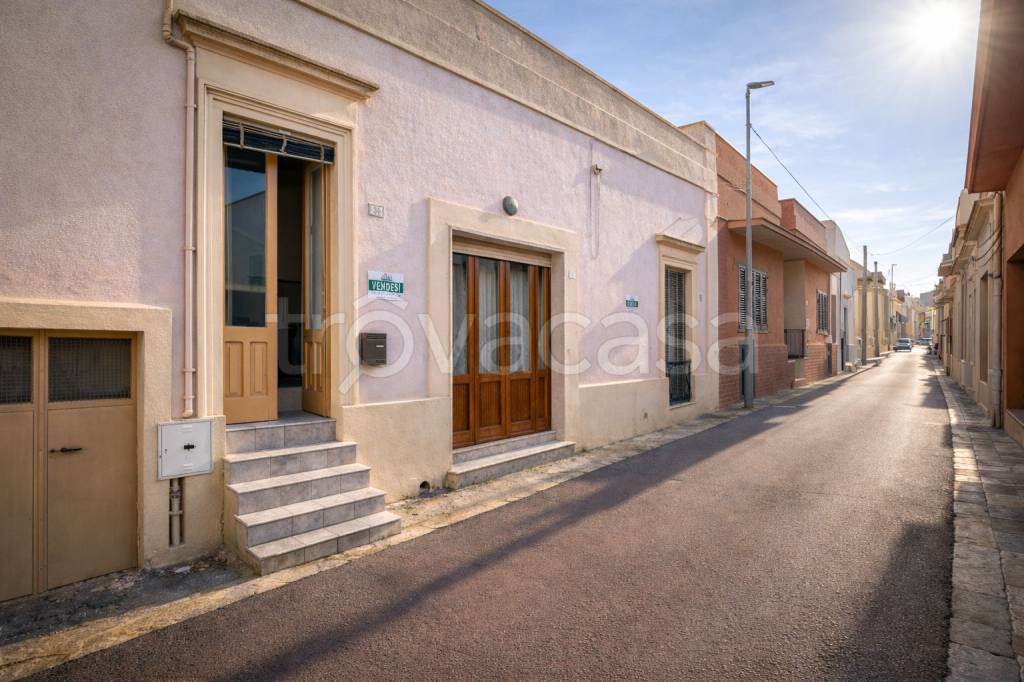 casa indipendente in vendita ad Andrano