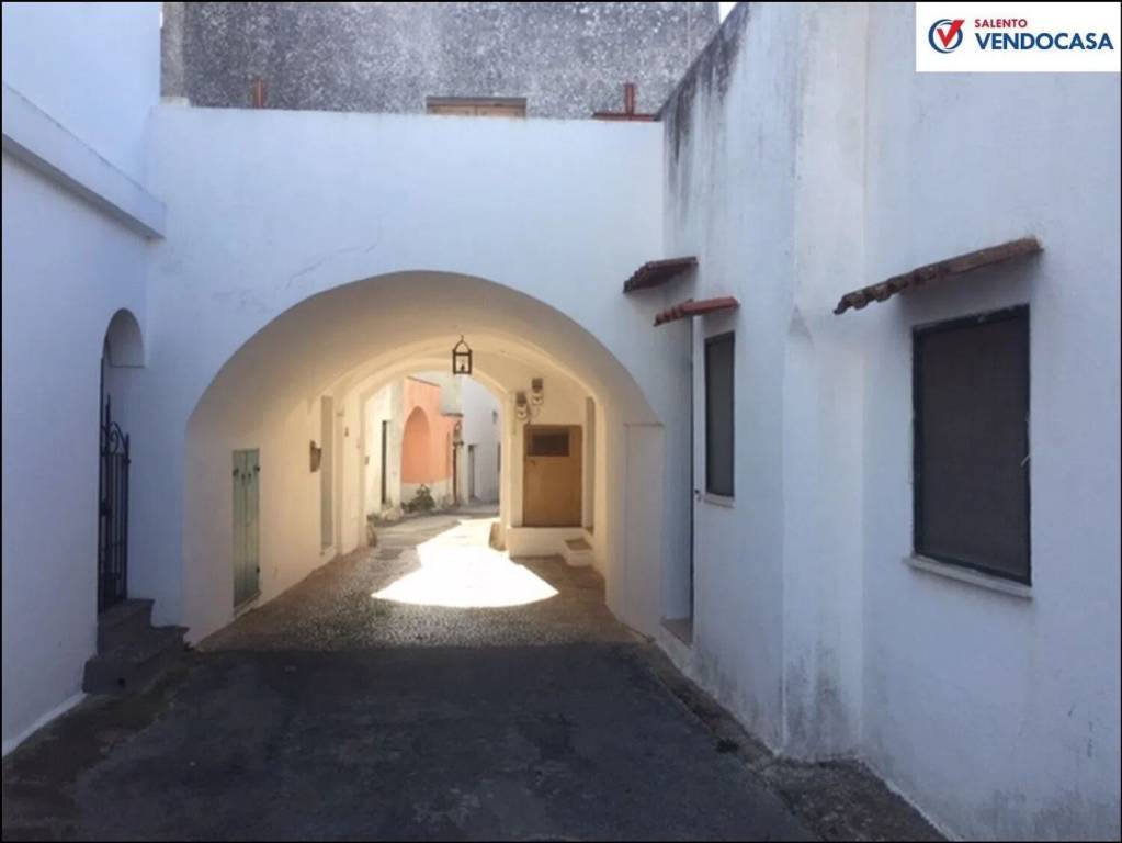casa indipendente in vendita ad Andrano