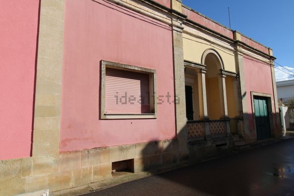 casa indipendente in vendita ad Andrano