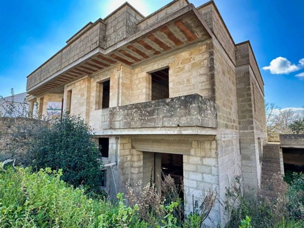 casa indipendente in vendita ad Andrano