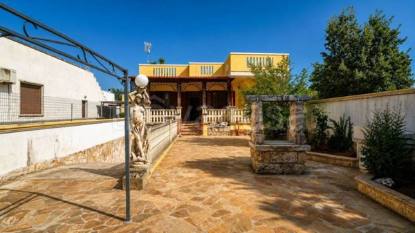 casa indipendente in vendita ad Andrano