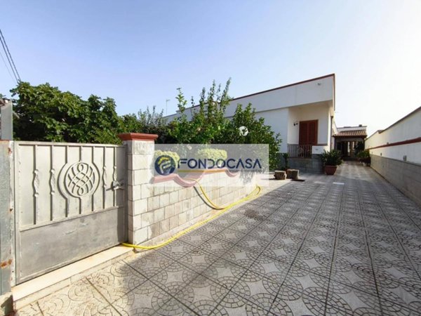 casa indipendente in vendita ad Andrano