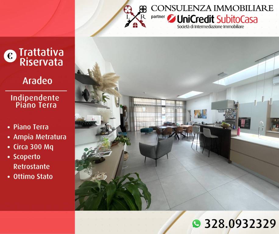 casa indipendente in vendita ad Aradeo