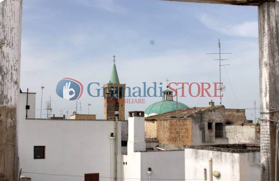 casa indipendente in vendita ad Aradeo
