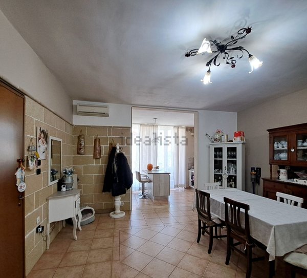 appartamento in vendita ad Aradeo