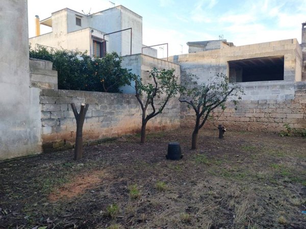 appartamento in vendita ad Aradeo