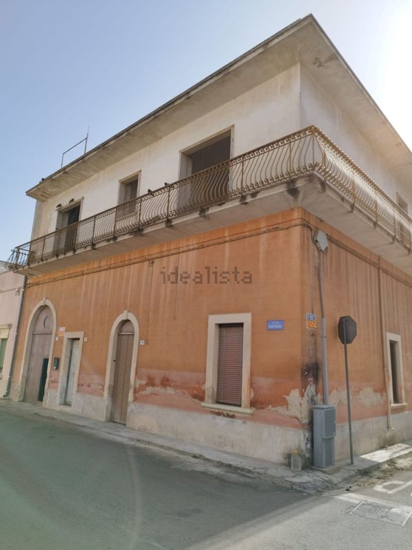 appartamento in vendita ad Aradeo