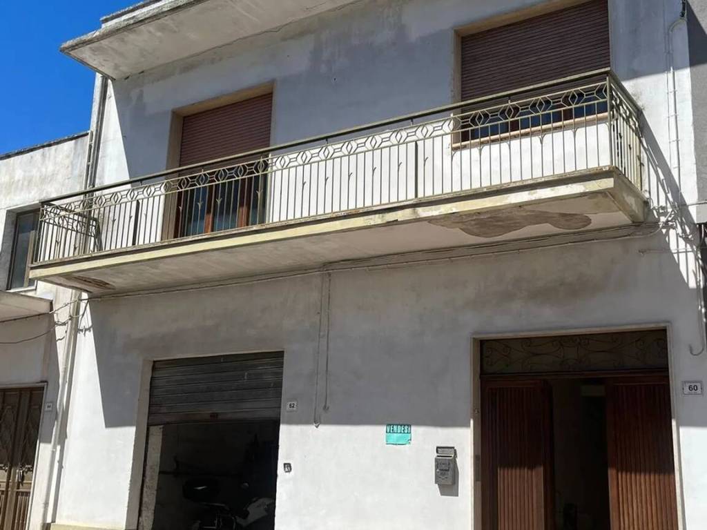 appartamento in vendita ad Aradeo