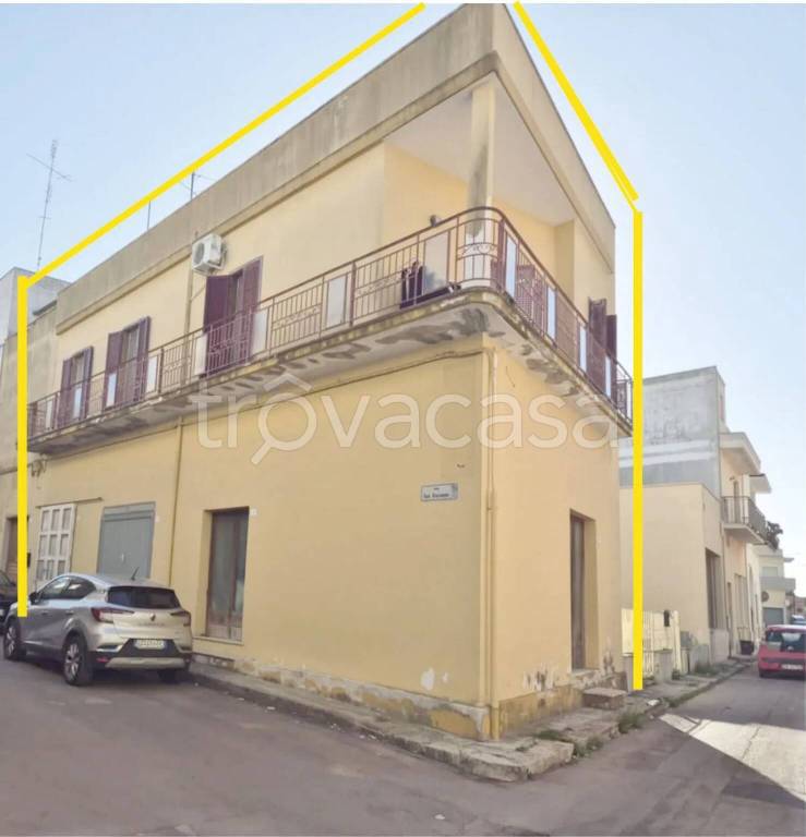 casa indipendente in vendita ad Aradeo