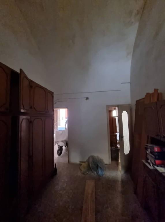 casa indipendente in vendita ad Aradeo