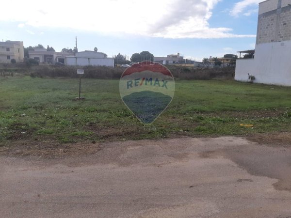 casa indipendente in vendita ad Aradeo