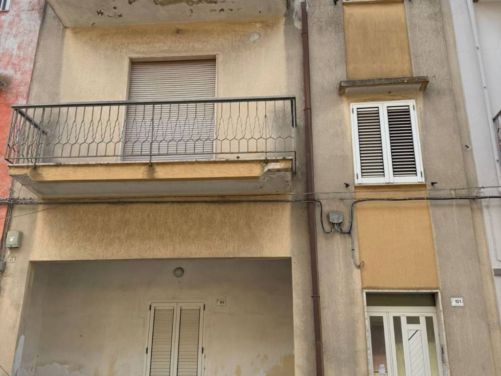 appartamento in vendita ad Aradeo