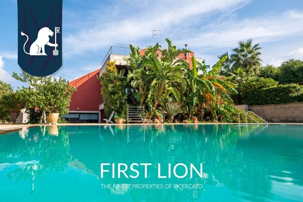 casa indipendente in vendita ad Aradeo