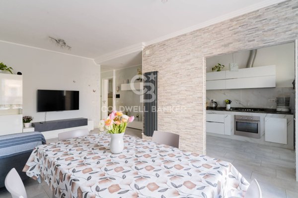 casa indipendente in vendita ad Aradeo