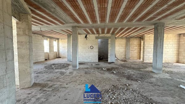 casa indipendente in vendita ad Aradeo