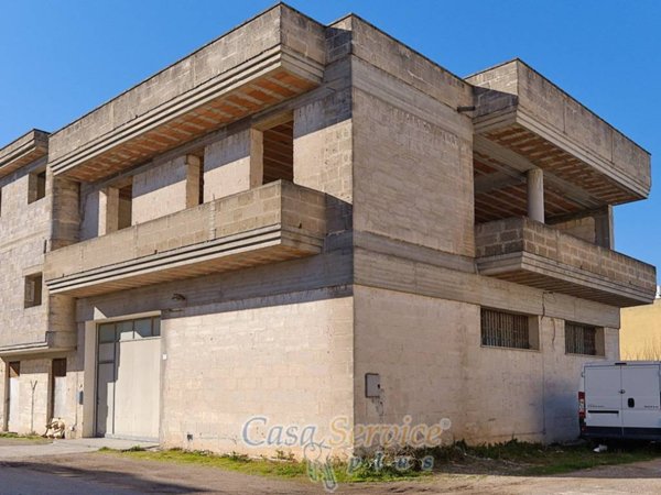 casa indipendente in vendita ad Aradeo