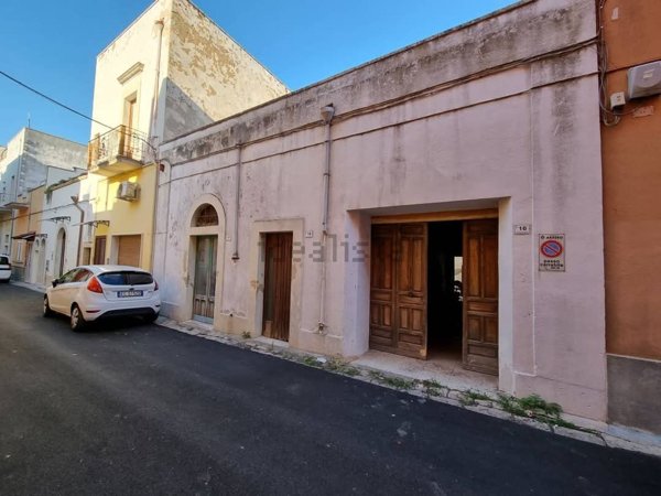 appartamento in vendita ad Aradeo