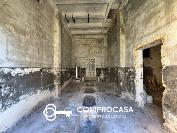 casa indipendente in vendita ad Aradeo