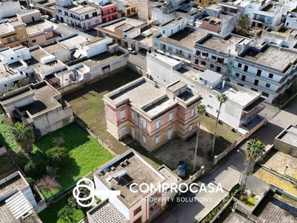 villa in vendita ad Aradeo