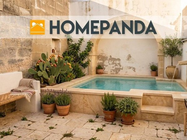 casa indipendente in vendita ad Aradeo