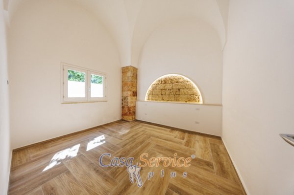casa indipendente in vendita ad Aradeo