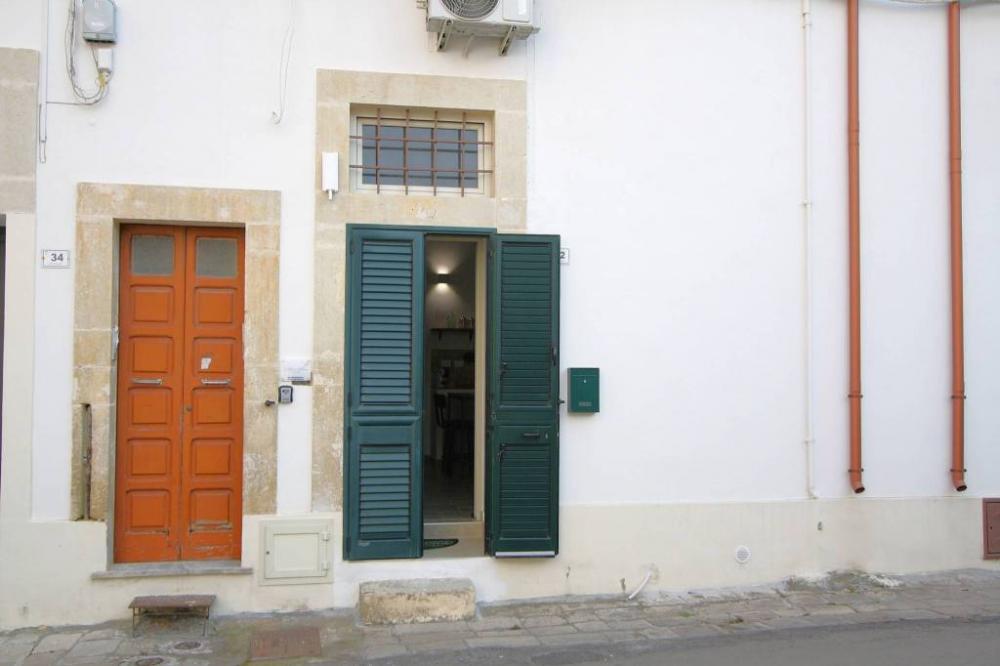 casa indipendente in vendita ad Aradeo