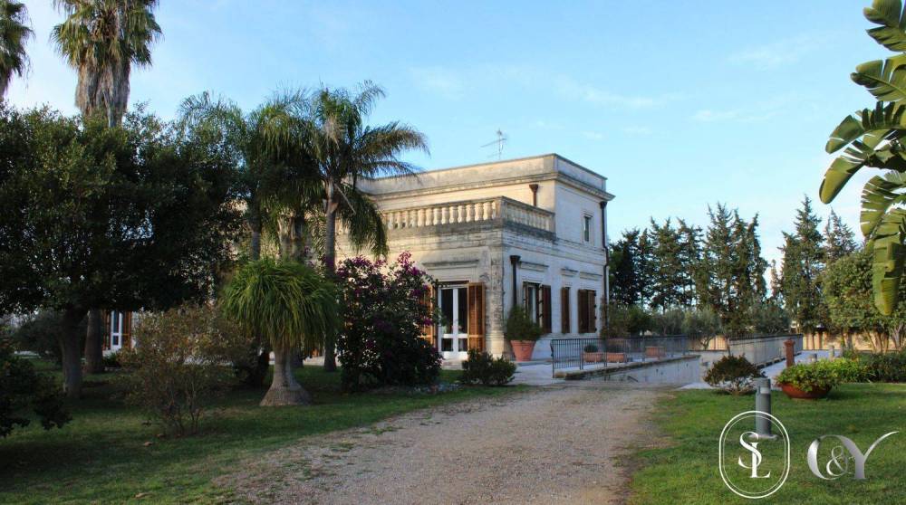 casa indipendente in vendita ad Arnesano