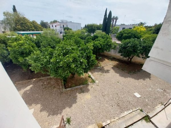 casa indipendente in vendita ad Arnesano
