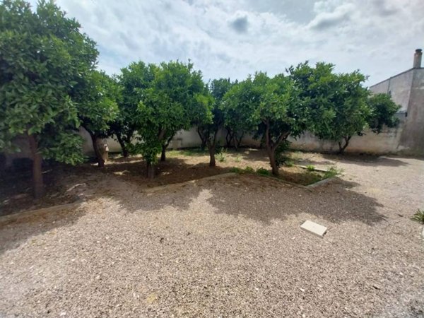 casa indipendente in vendita ad Arnesano