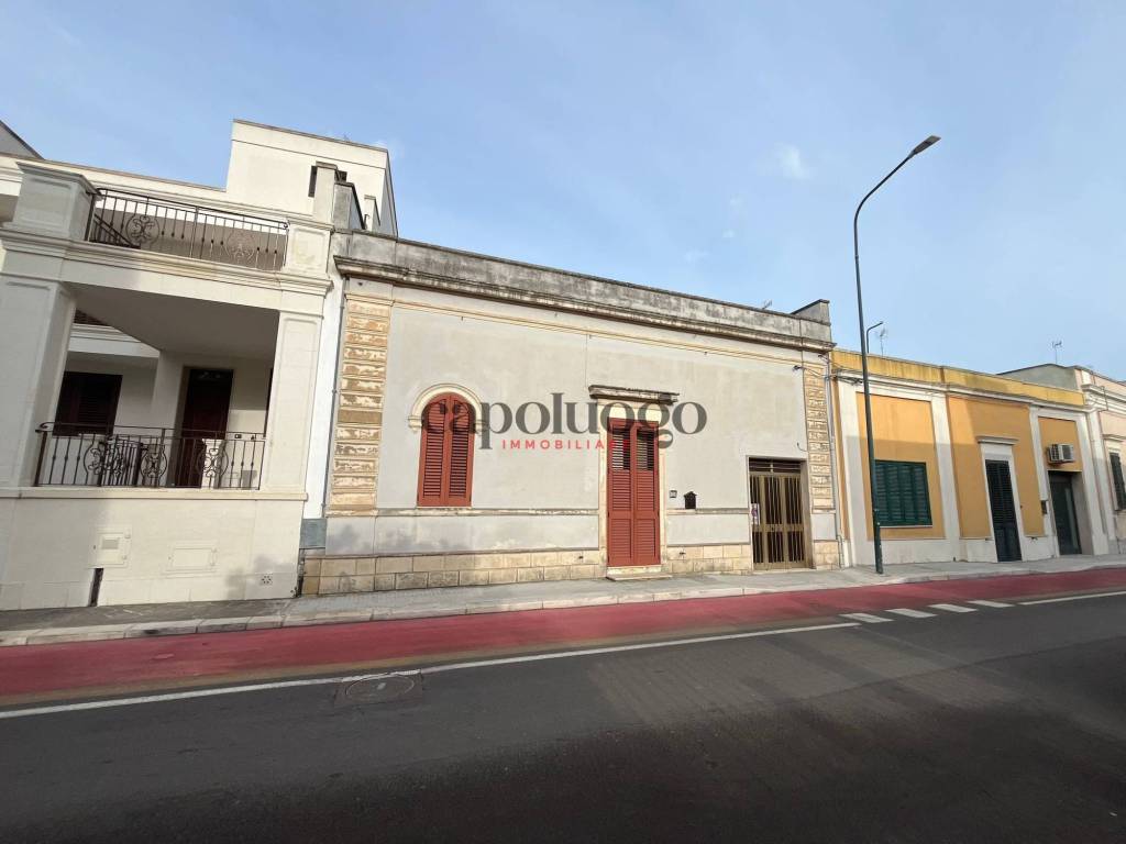 casa indipendente in vendita ad Arnesano