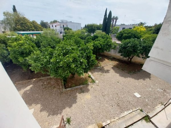 casa indipendente in vendita ad Arnesano