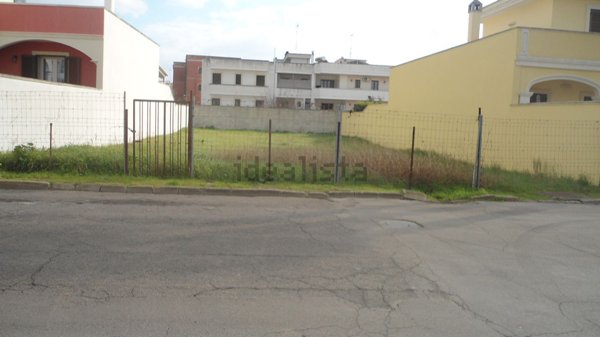 terreno edificabile in vendita ad Arnesano
