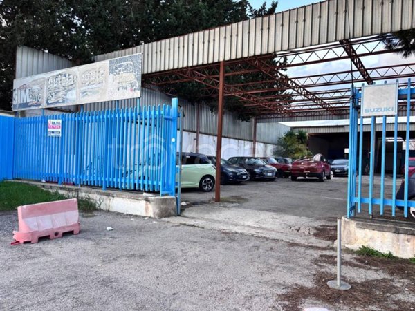 negozio in vendita ad Arnesano