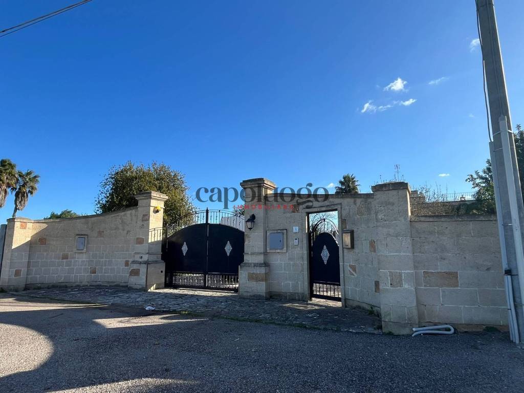 casa indipendente in vendita ad Arnesano