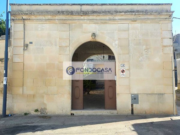 casa indipendente in vendita ad Arnesano