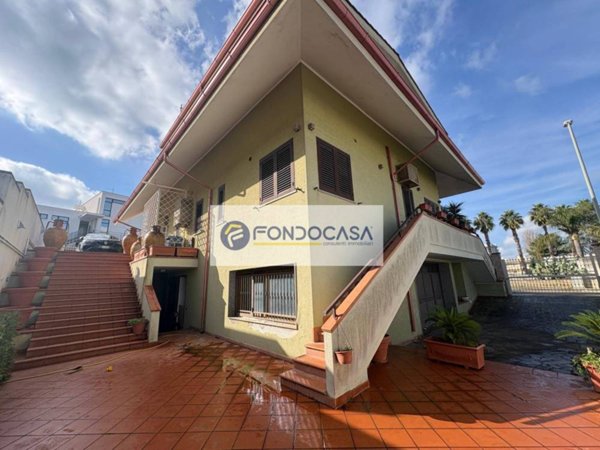 casa indipendente in vendita ad Arnesano