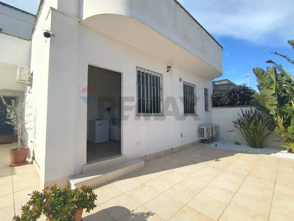 casa indipendente in vendita ad Arnesano