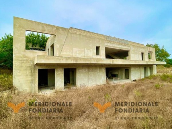casa indipendente in vendita ad Arnesano