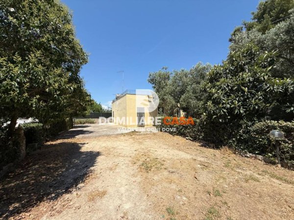 casa indipendente in vendita ad Arnesano